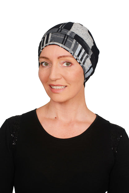 Starlight Cancer Beanie - Black Cream - Kaus Hats